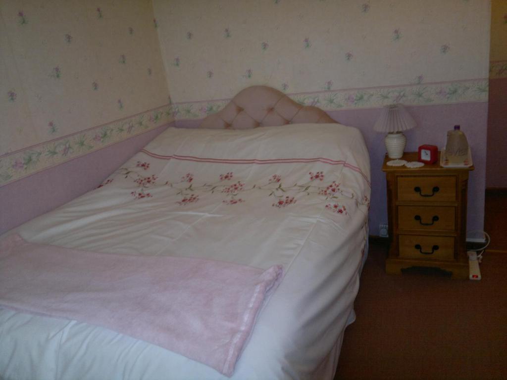 ブレッス La Maison Jaune Bed & Breakfast 部屋 写真