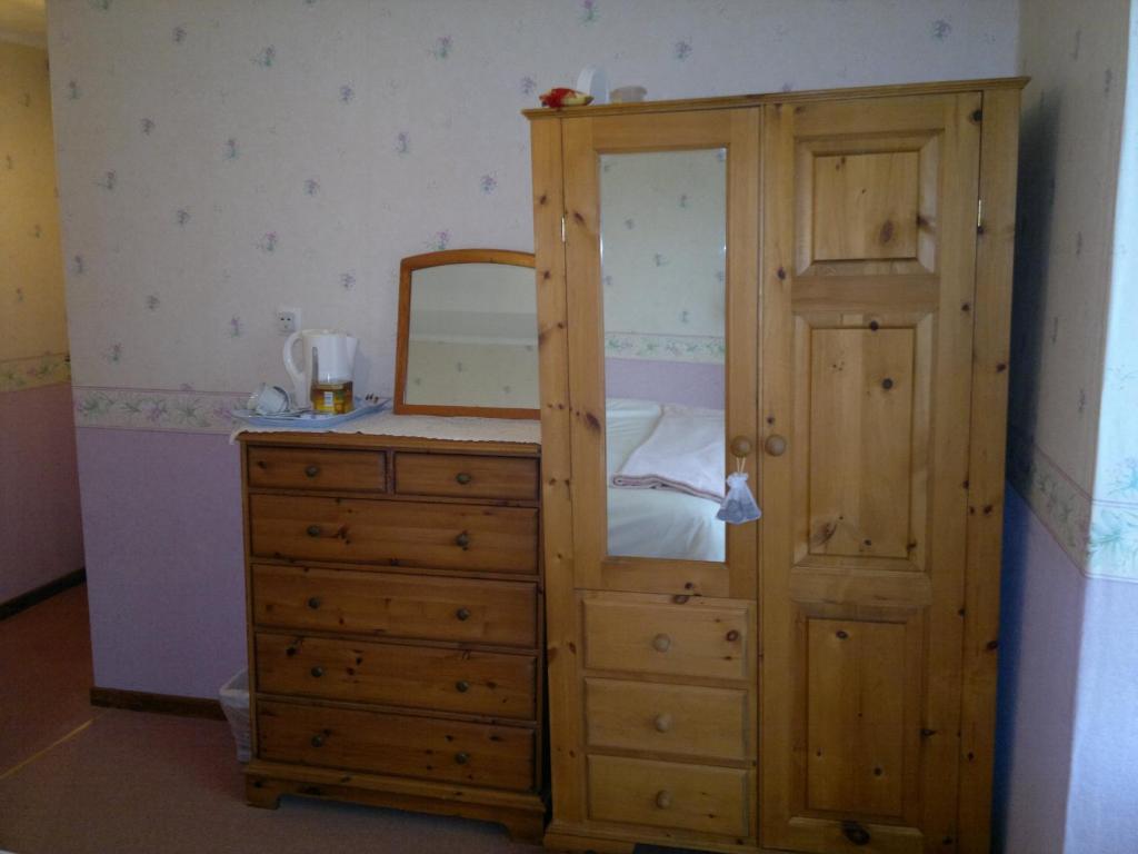 ブレッス La Maison Jaune Bed & Breakfast 部屋 写真